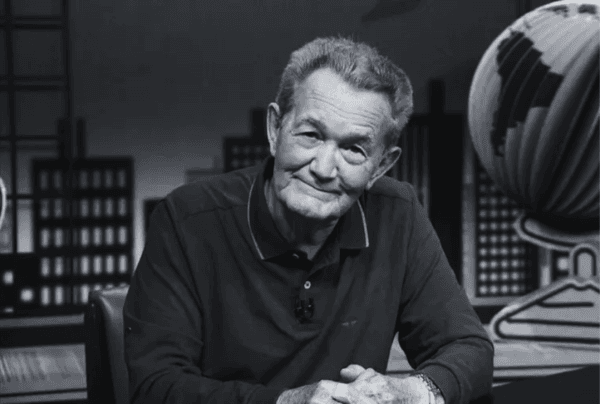 Cópia de Capa com 3 grades (1)