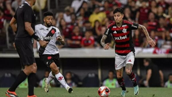 erick-pulgar-flamengo-vasco-860x484_11zon