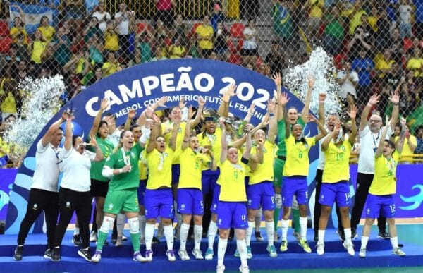 Seleção Feminina é campeã da Copa América de Futsal