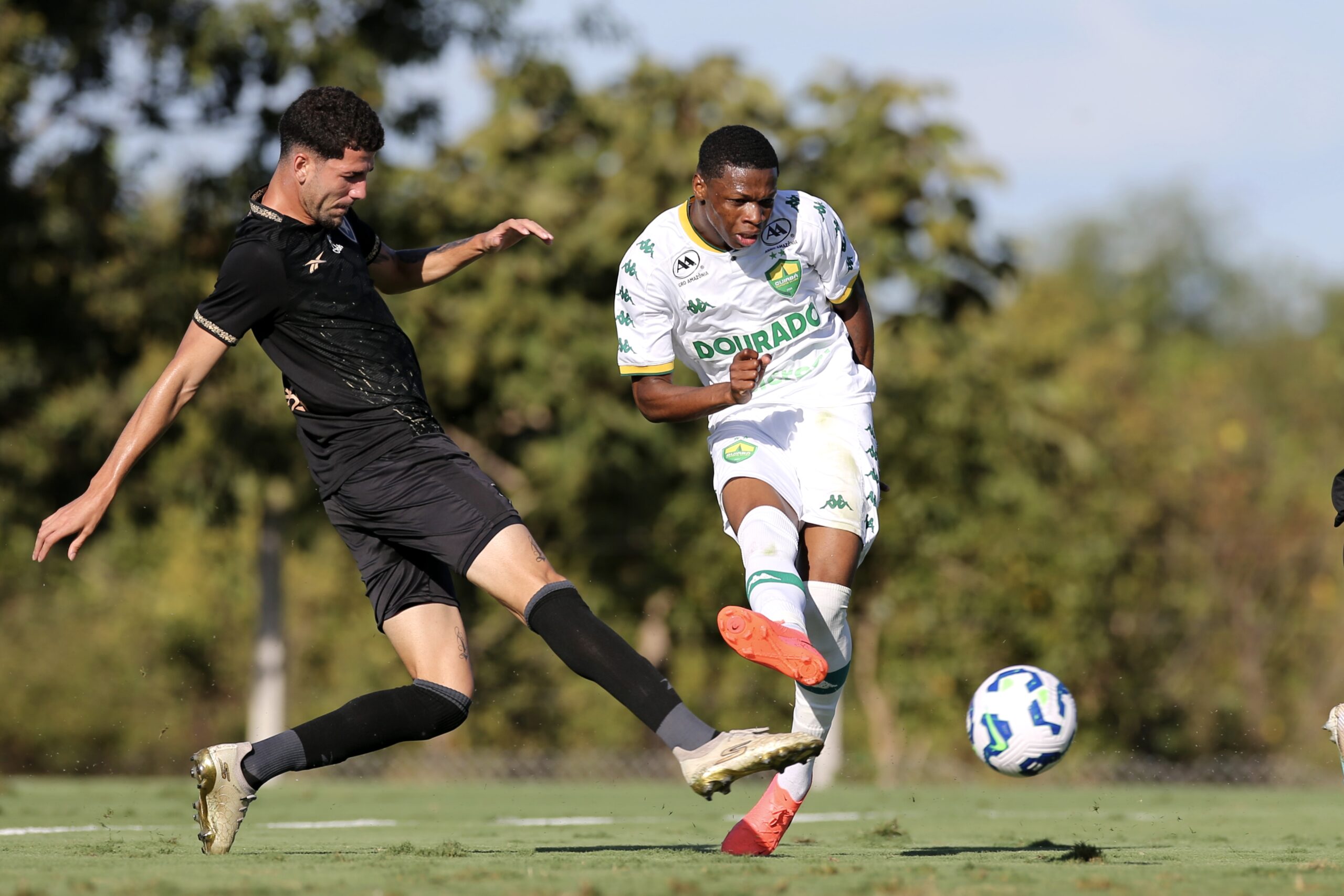 Cuiabá vence Botafogo e sai do Z3 a quatro rodadas do fim - Canal Na Coruja