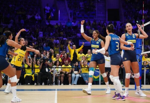 Brasil domina República Tcheca na estreia da Liga das Nações com show de Ana Cristina