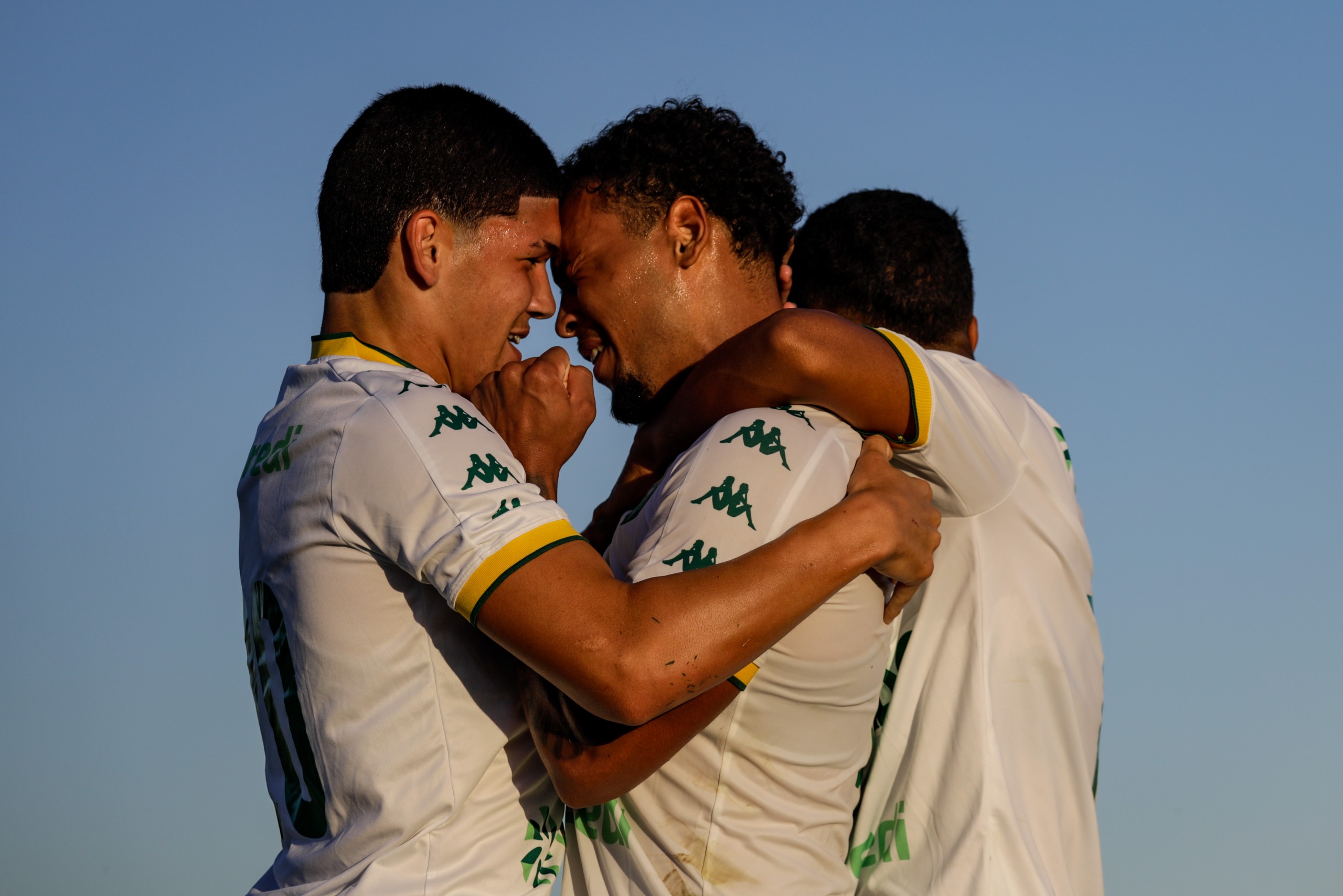 Cuiabá enfrenta o Fluminense no duelo dos desesperados no Brasileirão sub-20 - Canal Na Coruja