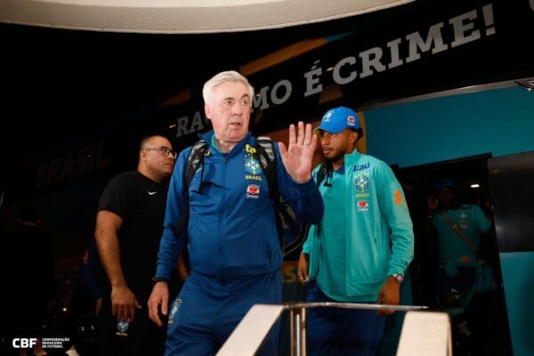 técnico Carlo Ancelotti Seleção