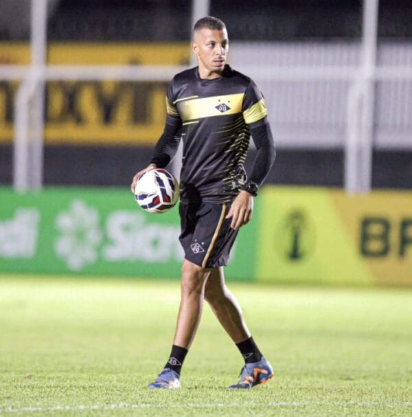 Rafael Cruz, preparador de goleiros do Mixto