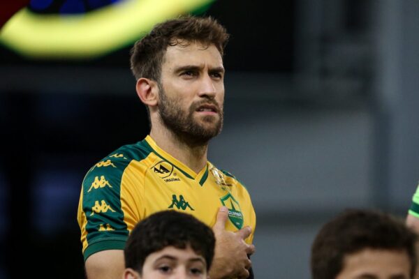 Clima tenso? Alan Empereur menciona reunião privada entre os jogadores do Cuiabá