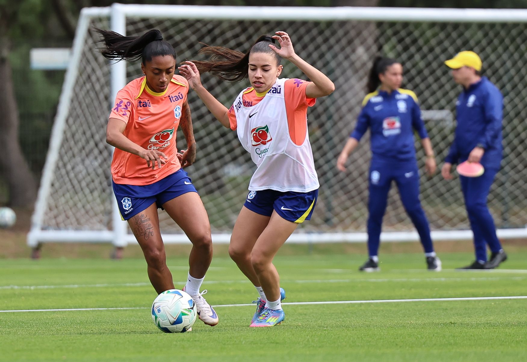 Kerolin e paraguaia Claudia Martinez disputam artilharia da competição 1 Kerolin e paraguaia Claudia Martinez disputam artilharia da competição - Canal Na Coruja
