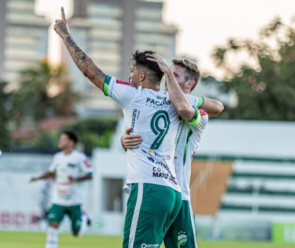 Captura de tela_19-7-2025_171439_www.instagram.com