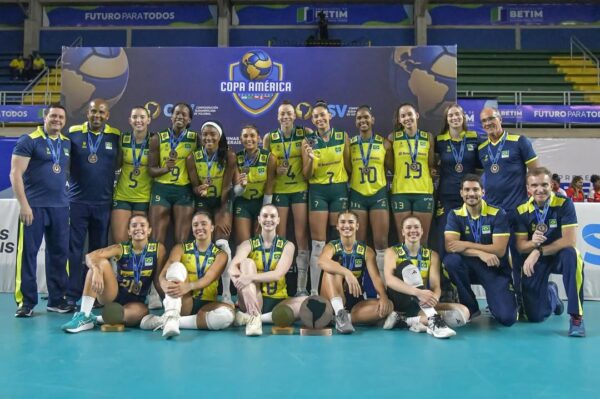 Brasil perde para Argentina e termina com o bronze da Copa América de Vôlei