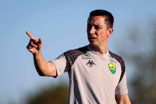 54719402403_76449278cb_o-2048×13