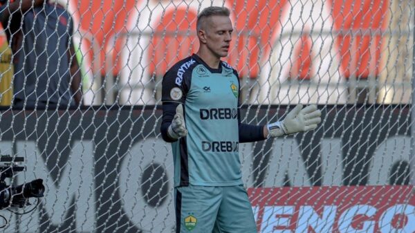 De herói do acesso a peça-chave do recomeço, relembre a trajetória de João Carlos no Cuiabá