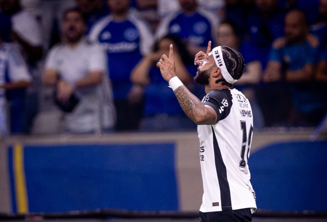 Memphis Depay, Jogador do Corinthians x Penarol