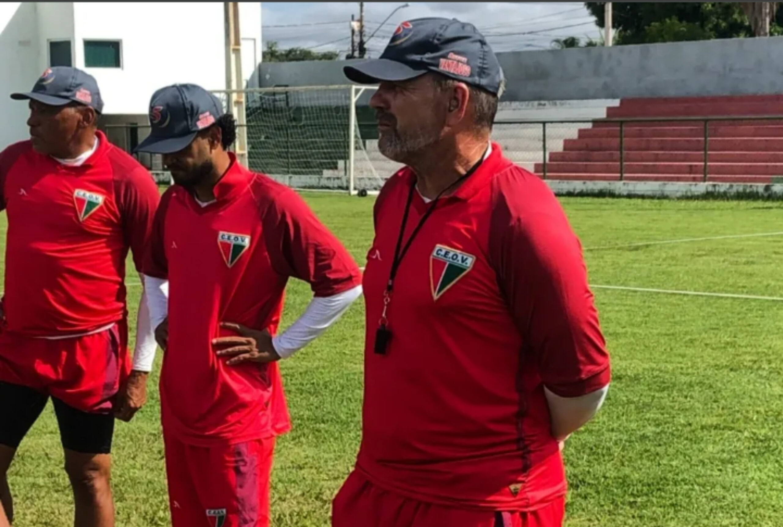 “Nós fomos melhores, fomos superiores”, diz técnico do Operário após vitória na estreia do estadual - Canal Na Coruja