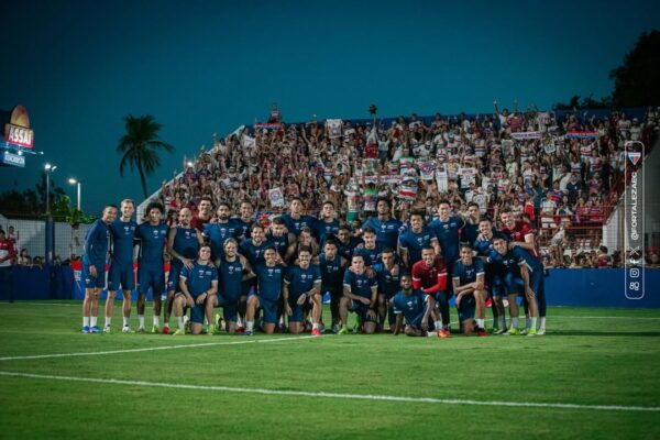 Todos juntos por um só objetivo! 👊📸 Leonardo Moreira-FEC#FortalezaEC #Cearense2026