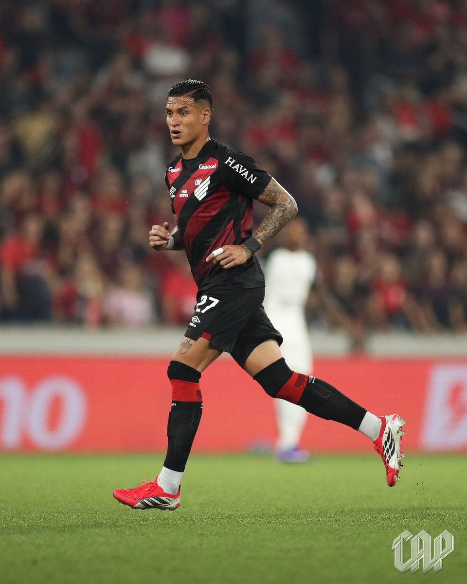 Athletico Paranaense perde para o Corinthians por 1 a 0.