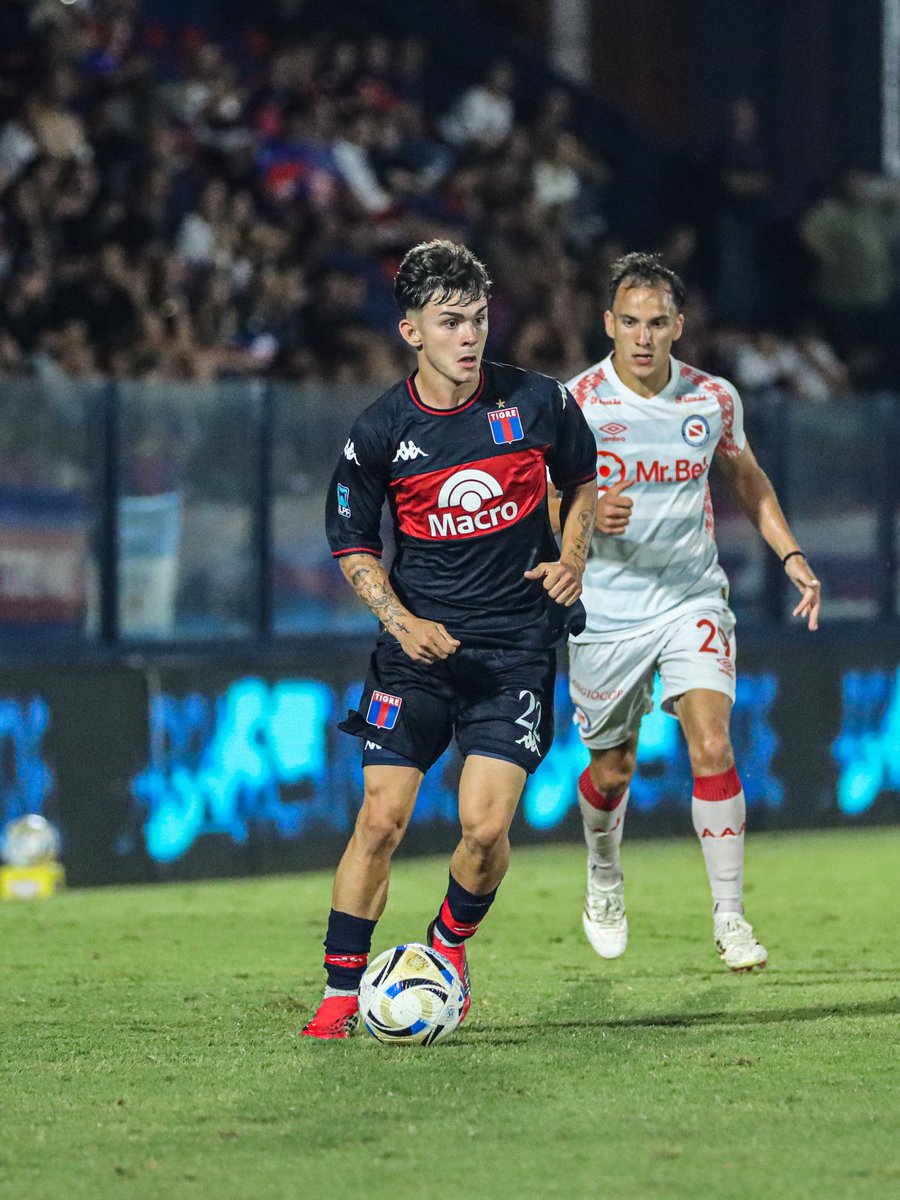 Jogador do Club Atlético Tigre