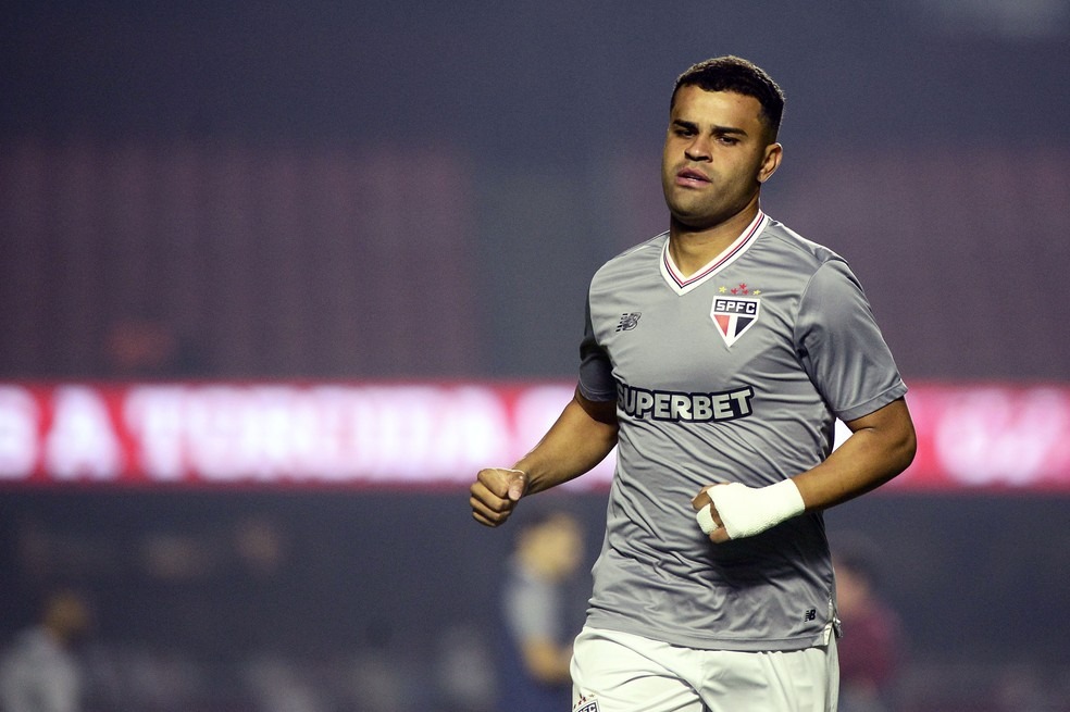 Entre o tamanho que temos e o que aceitamos ter: o dilema do São Paulo