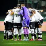 Elenco do Botafogo FR, na roda antes do jogo