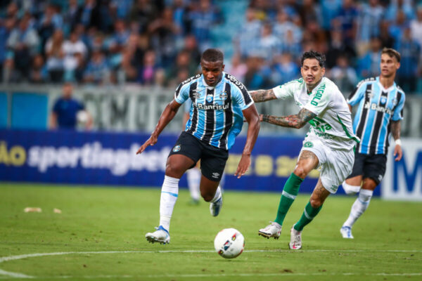 Chapecoense x Grêmio: onde assistir ao vivo, horário e escalações pelo Brasileirão