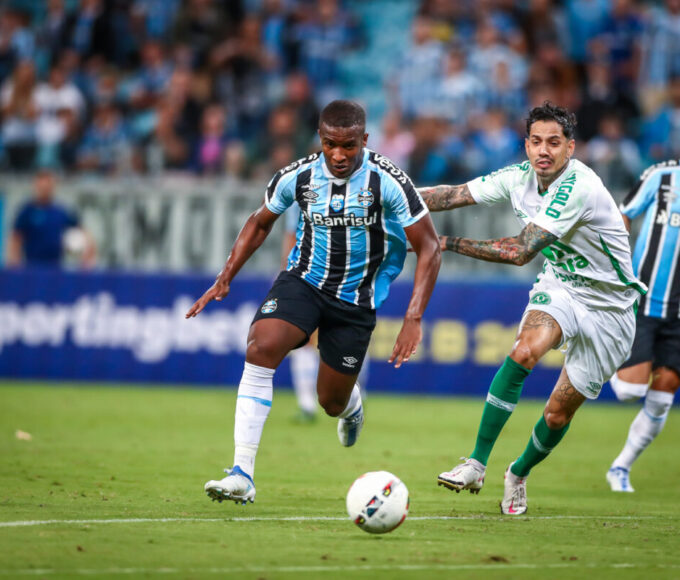 Chapecoense x Grêmio: onde assistir ao vivo, horário e escalações pelo Brasileirão