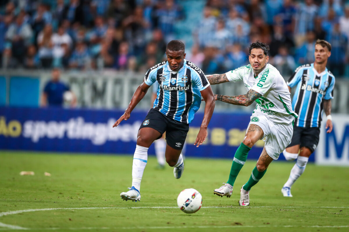 Chapecoense x Grêmio: onde assistir ao vivo, horário e escalações pelo Brasileirão