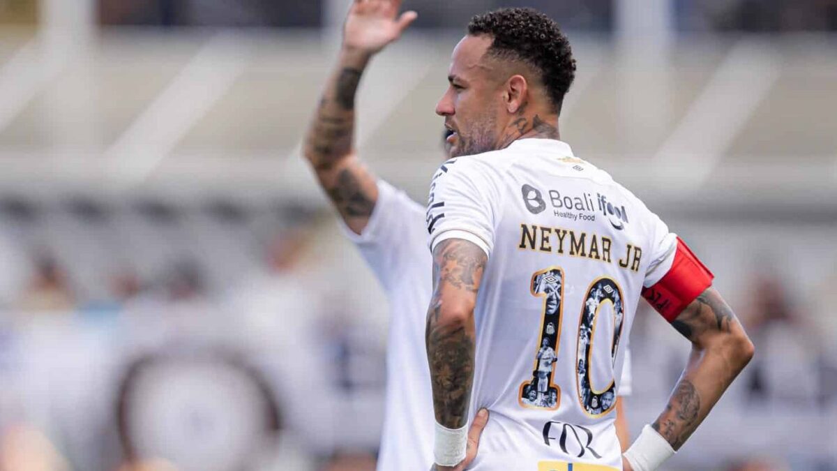 Neymar Santos Escalado para o jogo contra o Internacional.