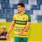 Sem espaço o zagueiro Edson Rodrigues deixa o Cuiabá