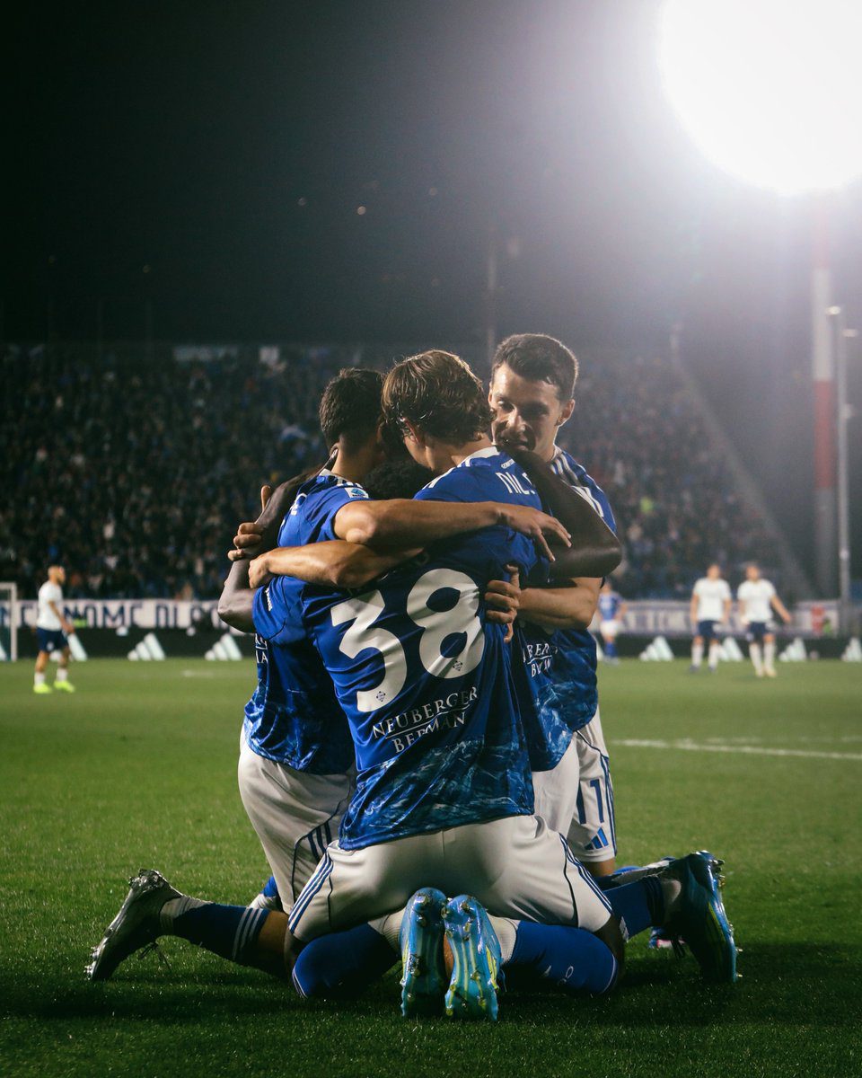 Jogadores do COMO FC