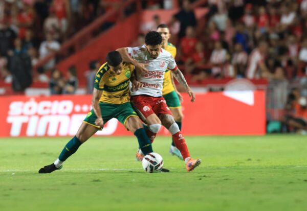 Com gol de Junior Todinho, Cuiabá perde para o Náutico nos Aflitos - Canal Na Coruja