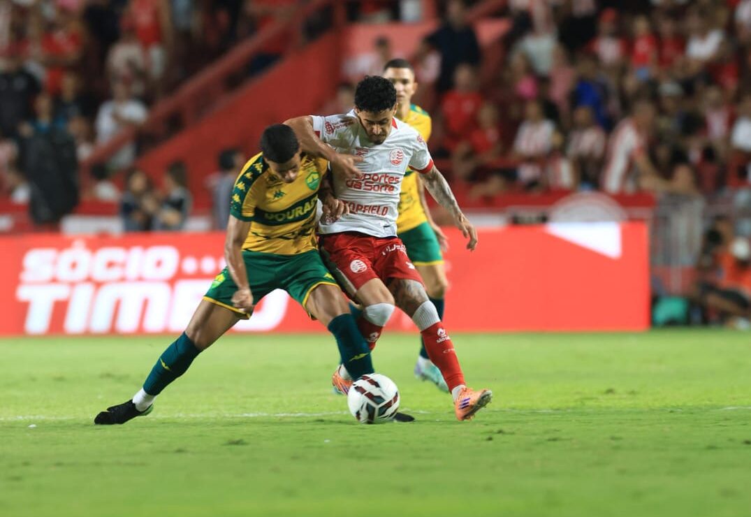Com gol de Junior Todinho, Cuiabá perde para o Náutico nos Aflitos - Canal Na Coruja