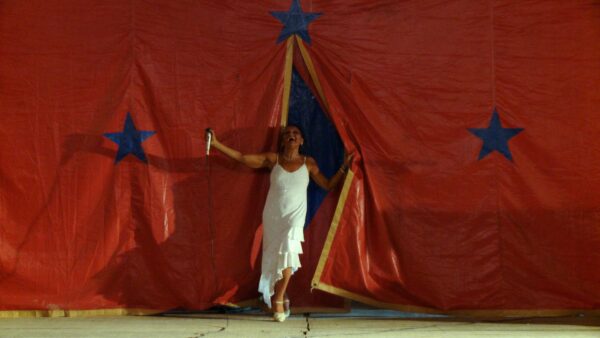 Cinema Brasileiro: Mambembe une documentário e ficção para contar história do circo