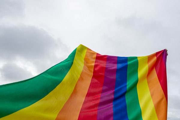 Desigualdade no mercado de trabalho afeta comunidade LGBT+ com perda de R$ 94,4 bilhões anuais 1 Desigualdade no mercado de trabalho afeta comunidade LGBT+ com perda de R$ 94,4 bilhões anuais