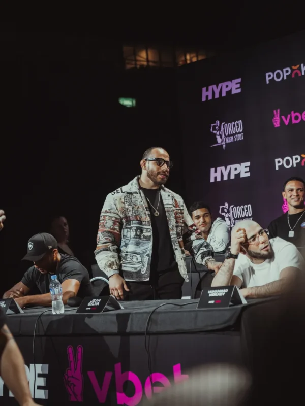 Jean Silva Quer o Cinturão do UFC: "Vou Nocautear Volkanovski" 6 Jean Silva - Canal Na Coruja