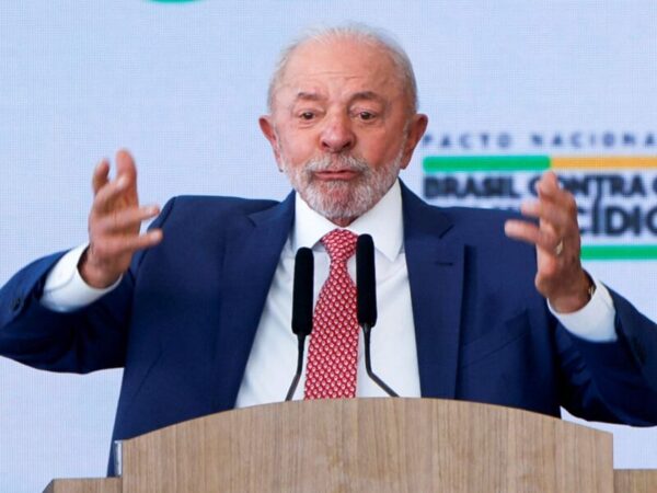 Jornada de trabalho reduzida: Lula comenta proposta
