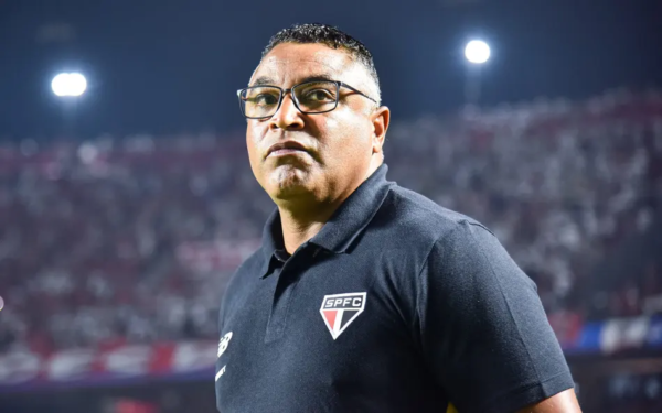 Roger Machado demitido do São Paulo após eliminação na Copa do Brasil