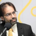Secretário de Saúde de Pernambuco reage a desafio da secretária sobre relatórios
