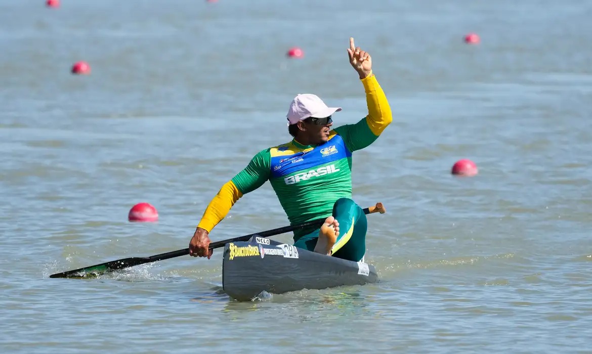isaias queiroz
