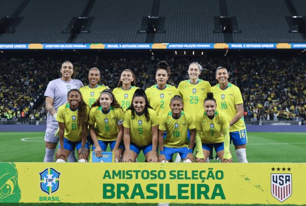 Brasil vence os Estados Unidos de virada na Neo Química Arena - Canal Na Coruja