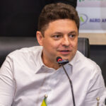 Durante lançamento do projeto Bom de Bola, Bom de Escola, Cristiano Dresch brincou sobre contratar Abilio Brunini para o Cuiabá e destacou a importância da formação de atletas.