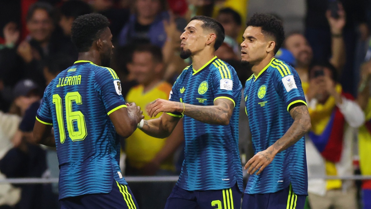 Colômbia confirma o favoritismo, vence o Uzbequistão e lidera grupo de Portugal na Copa 5 munoz-1-210041