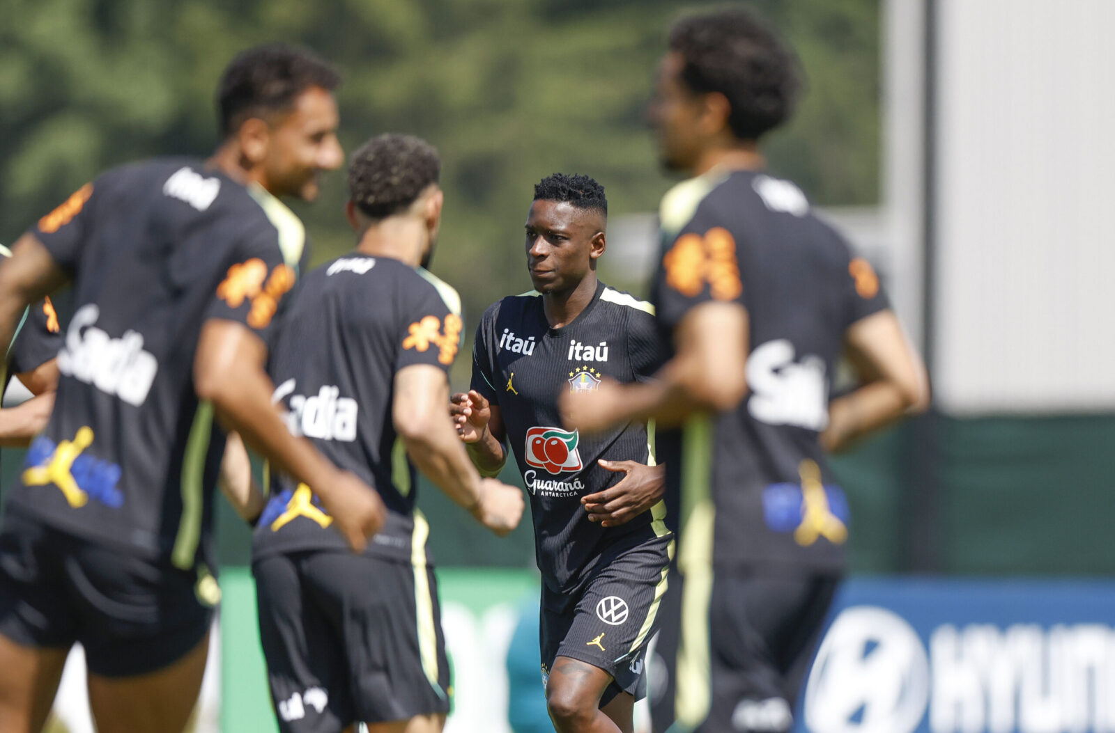 A Seleção Brasileira entra em campo neste sábado (6), às 19h (de Brasília), para enfrentar o Egito no Huntington Bank Field, em Cleveland, nos Estados Unidos.