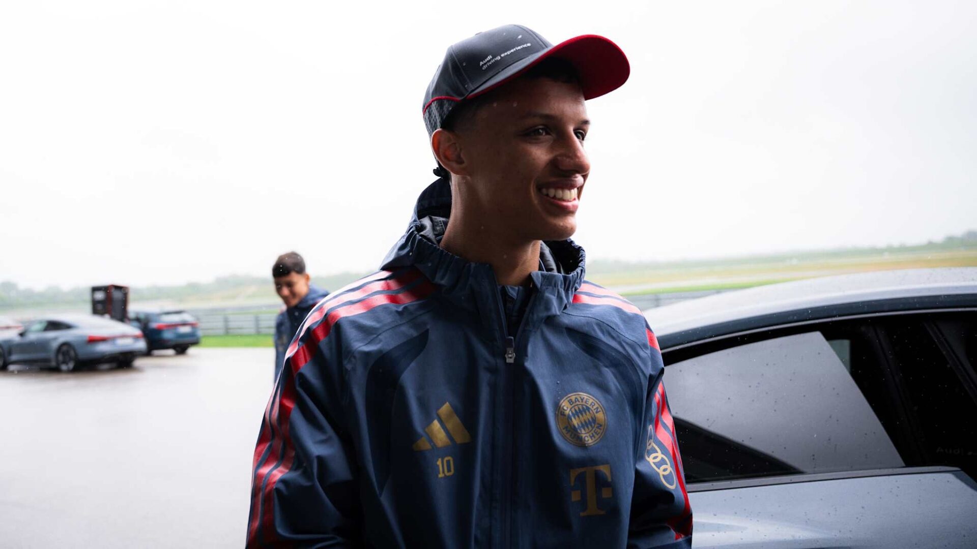 Cuiabano de 16 anos brilha na Alemanha e se destaca em projeto do Bayern de Munique 1 260612 almeida fcbayern world sq