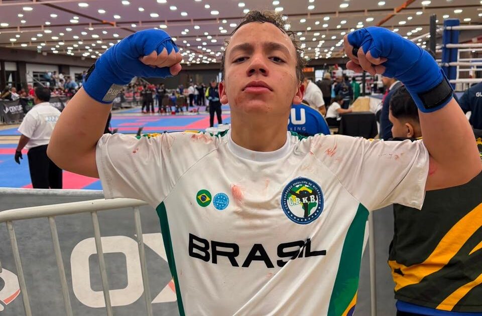 Cuiabano de 14 anos leva dois ouros no Pan-Americano de kickboxing no Chile 1 Cuiabano de 14 anos leva dois ouros no Pan-Americano de kickboxing no Chile