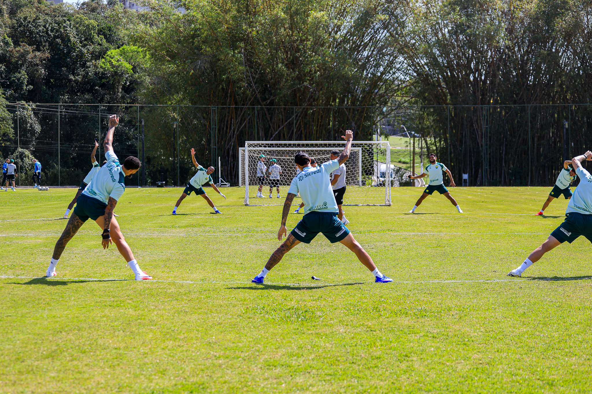 Cuiabá visita o Botafogo-SP mirando o G6 da Série B
