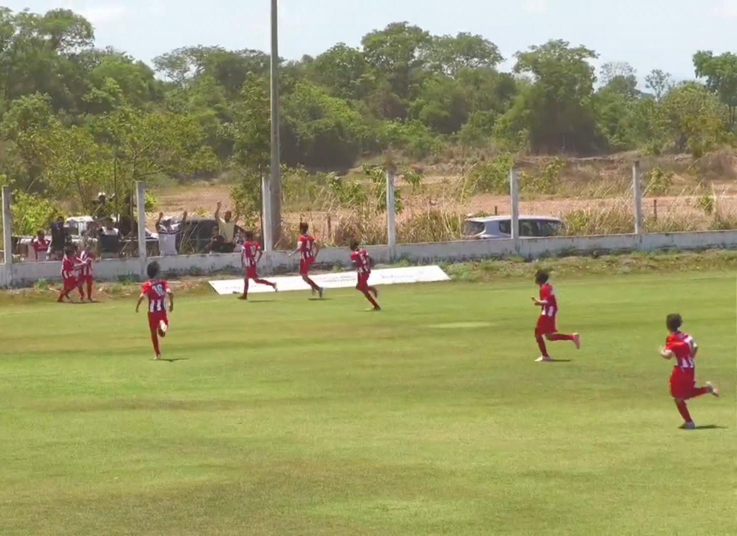 Dois gols olímpicos no mesmo jogo marca 1ª rodada do estadual Sub-13
