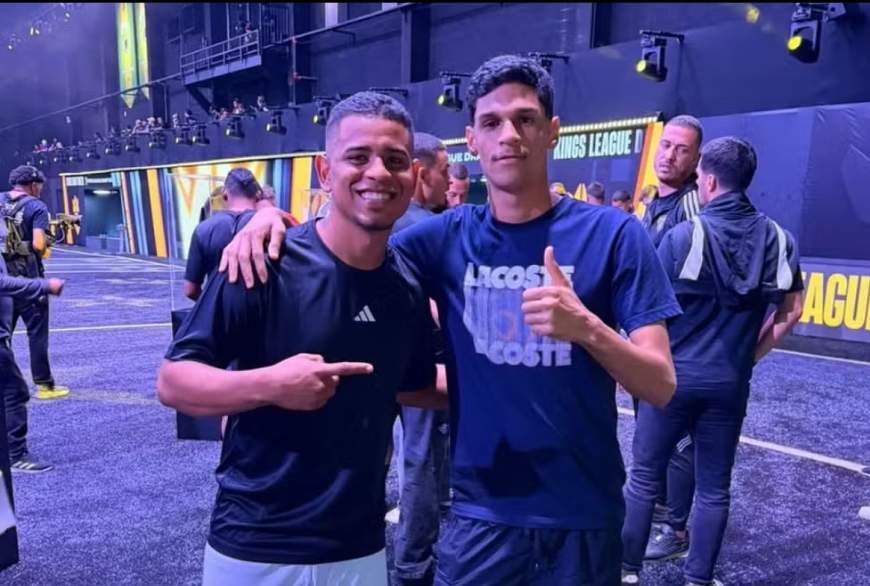 O futebol de Mato Grosso terá um representante inédito na Kings League. O atacante cuiabano Jesuelton Proença de Lima, conhecido como Heltinho, foi escolhido pelo Capim FC no Draft da competição e vai integrar o time comandado por Jon Vlogs e Luva de Pedreiro.